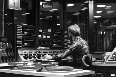 WDRC production engineer Dan Siemasko in master control - 1970