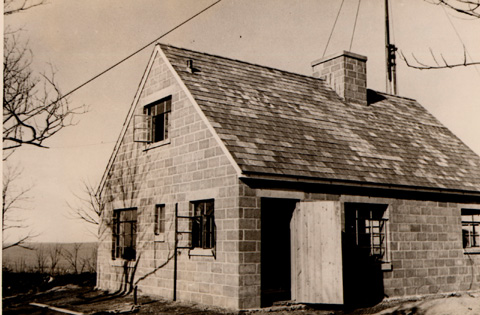 WIXSL transmitter building under construction, circa 1936
